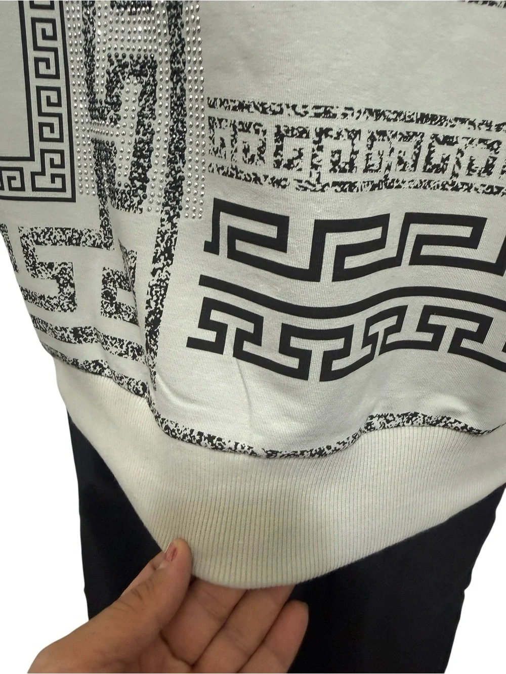 LAVERITA Graphic Pattern Hooded Sweatshirt in Black and Cream. New with tags